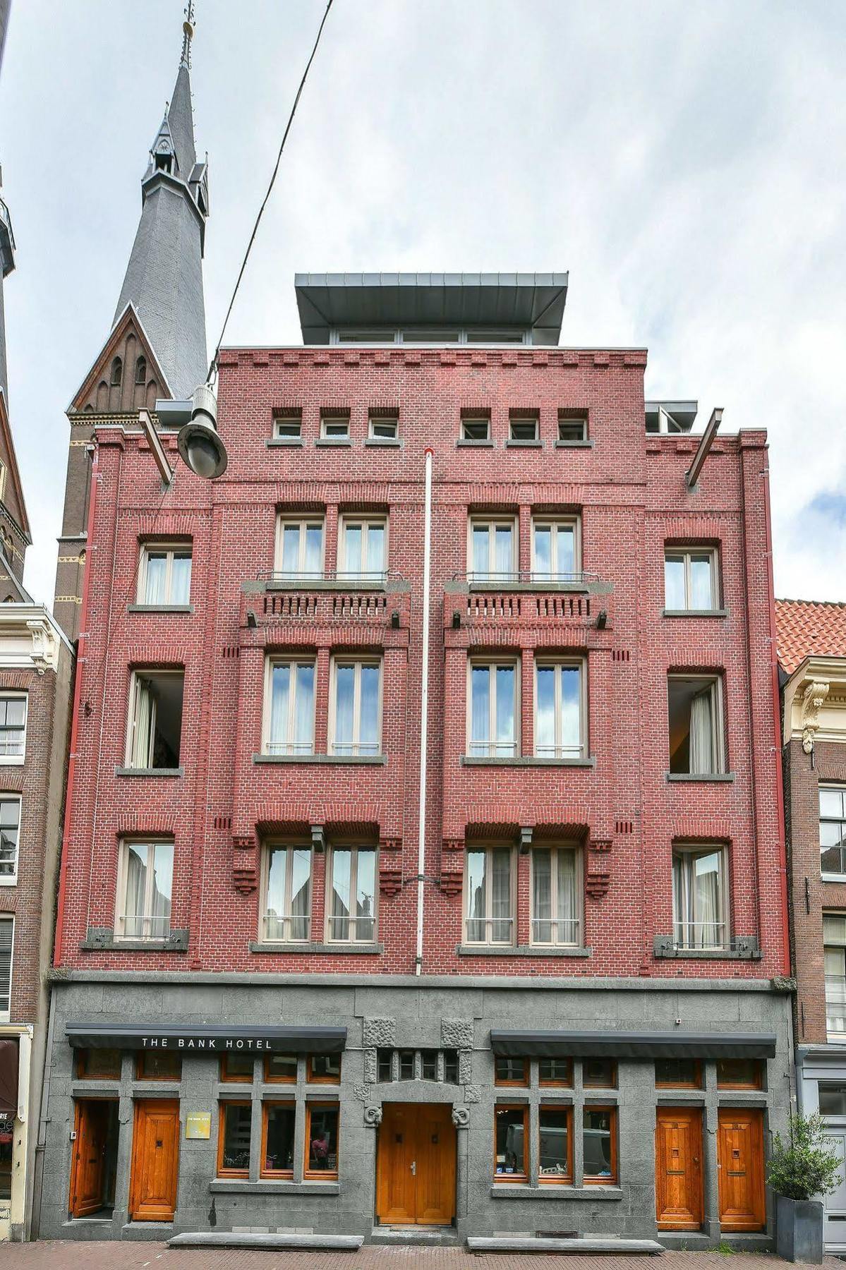 The Bank Hotel Ámsterdam